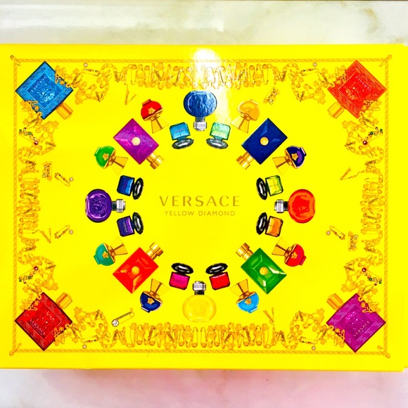 🆕 NIB 🌟 Versace Yellow Diamond Set - Picture 1 of 2